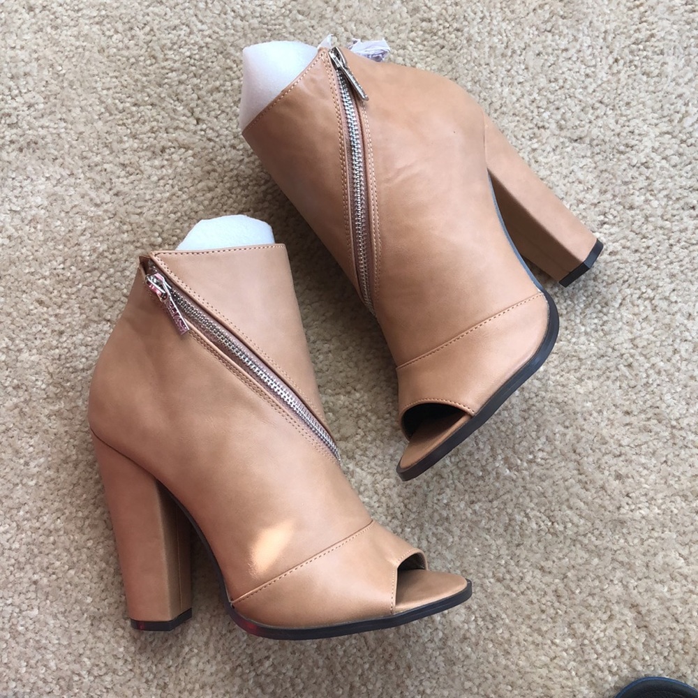 Michael Antonio Tan Heel - Size 7.5